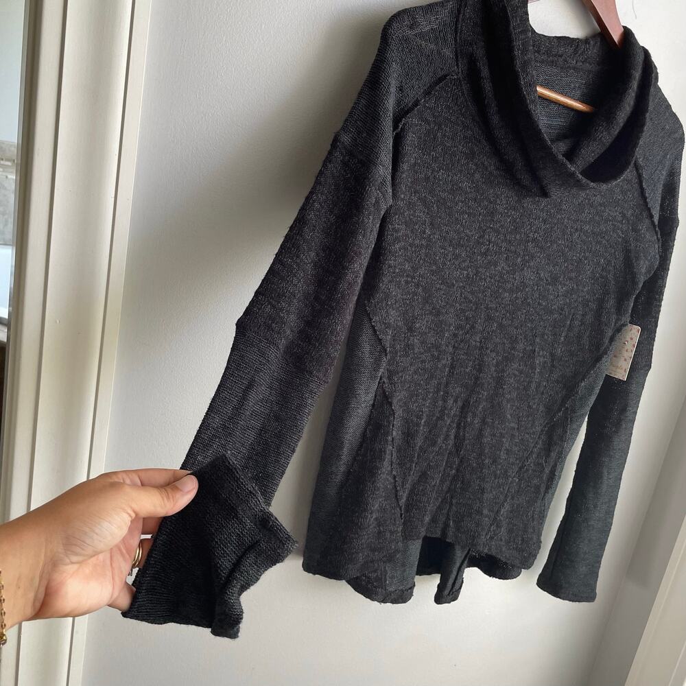 NWT Free People We The Free Beatnik Hacci Cowl Top Sweater Black size S - Picture 6 of 13